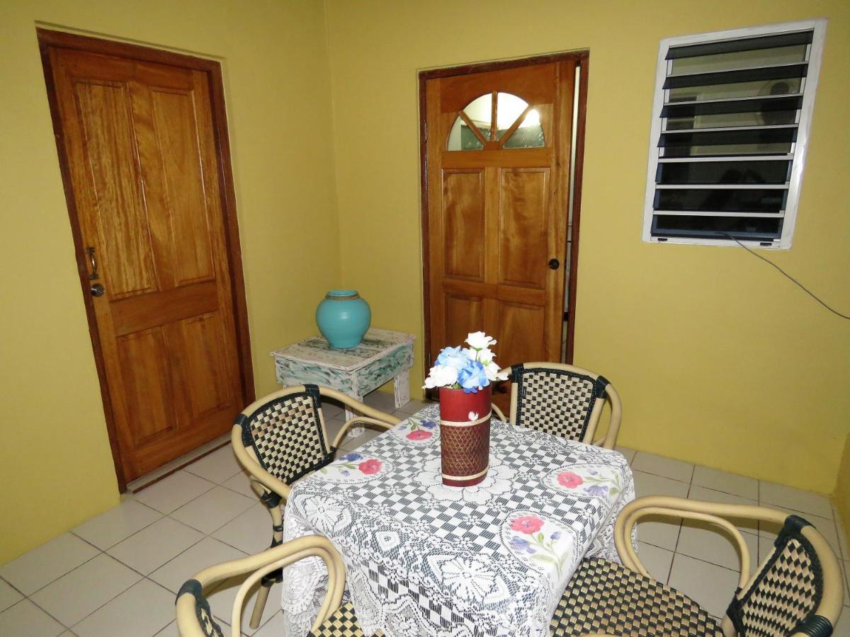 Artist Room Curacao Willemstad Bagian luar foto