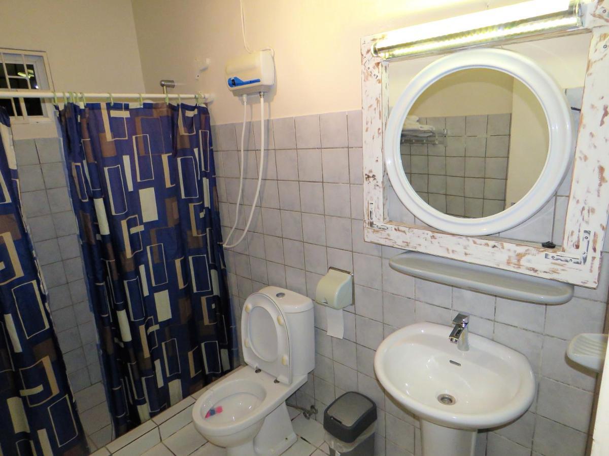 Artist Room Curacao Willemstad Bagian luar foto
